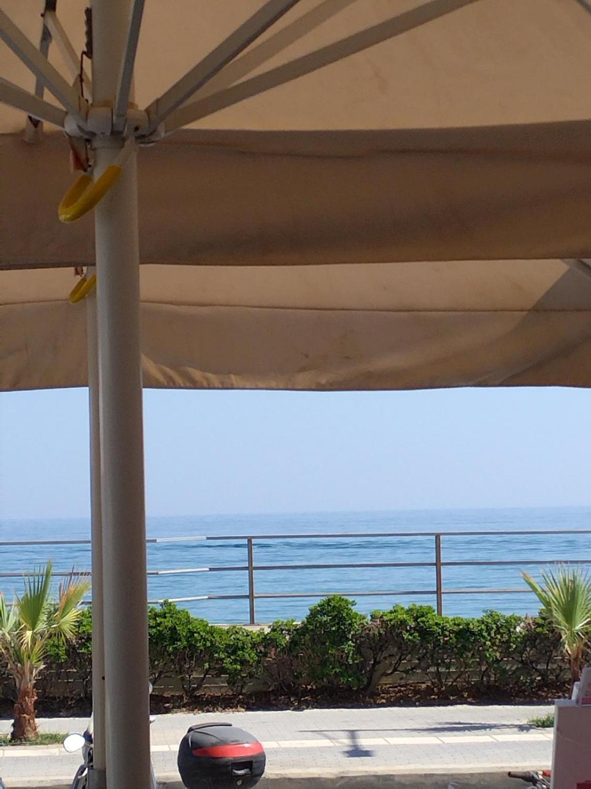Anastasios Luxury Apartment Sea View ريثيمنو المظهر الخارجي الصورة